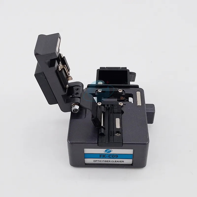 FK-C09 High Precision Fiber Cleaver With Case Optical Fiber Cutting Knife